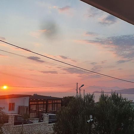 Mihal Suites Sarandë 외부 사진