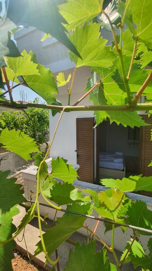 Mihal Suites Sarandë 외부 사진