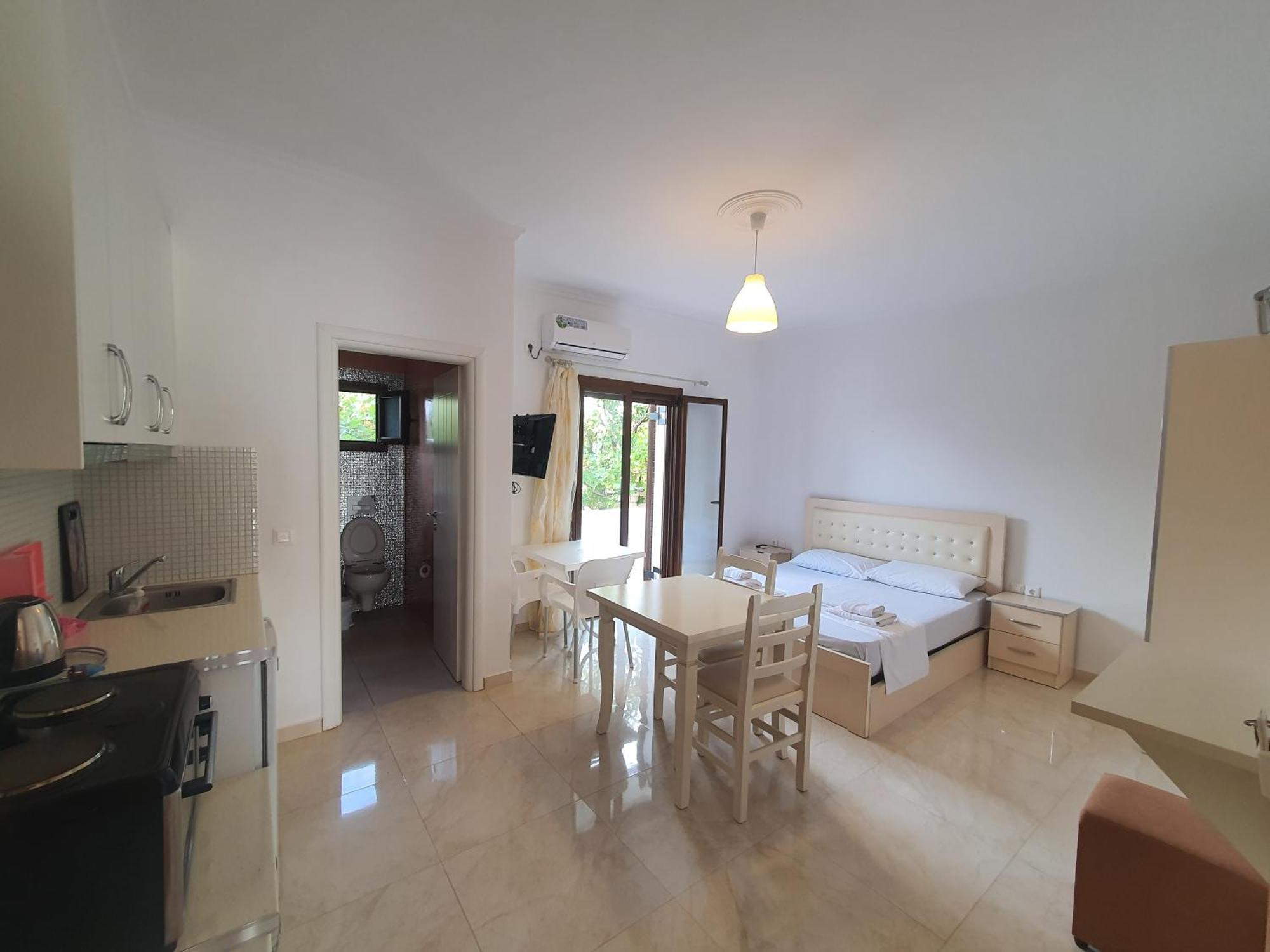 Mihal Suites Sarandë 외부 사진